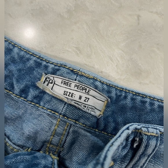 Free People Women’s denim shorts - Picture 4 of 5